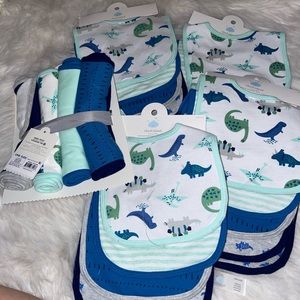 Bib bundle